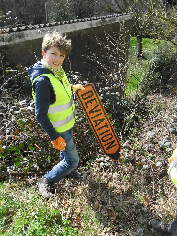 grand nettoyage du printemps 5e primaire Saint Joseph Remouchamps 2