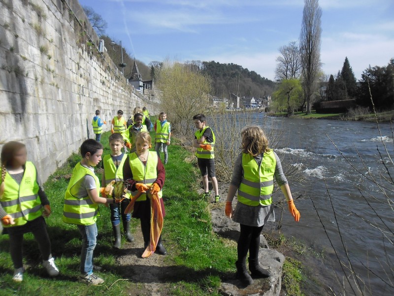 grand nettoyage du printemps 5e primaire Saint Joseph Remouchamps 2